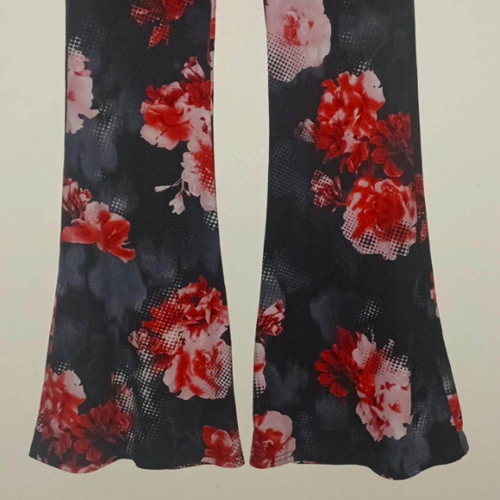 No Boundaries Yellow and Black Plaid Track Pants - Picture 3 of 8